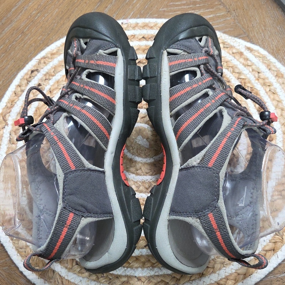 Keen Womans Newport H2 Sandals Grey/ Coral Size 8.5 - Picture 8 of 11